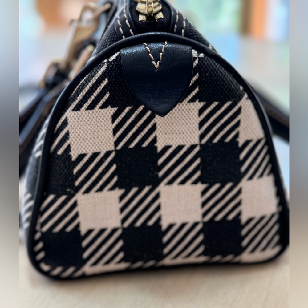 Dooney & Bourke Black and White Satchel with Timeless Elegance - Picture 3 of 12